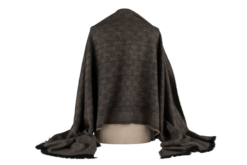 Gucci New GG Logo Print Wool Shawl