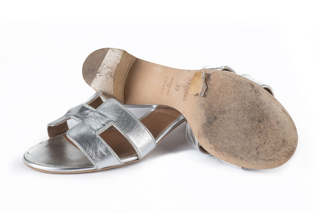 Hermès Silver Leather Oasis Slide Sandal