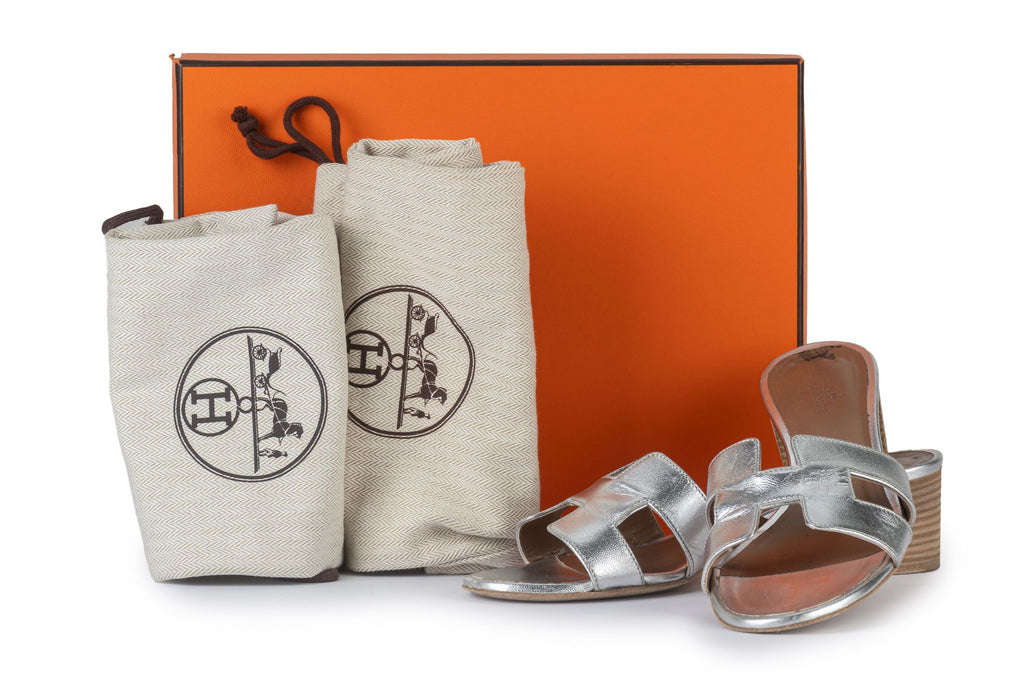 Hermès Silver Leather Oasis Slide Sandal