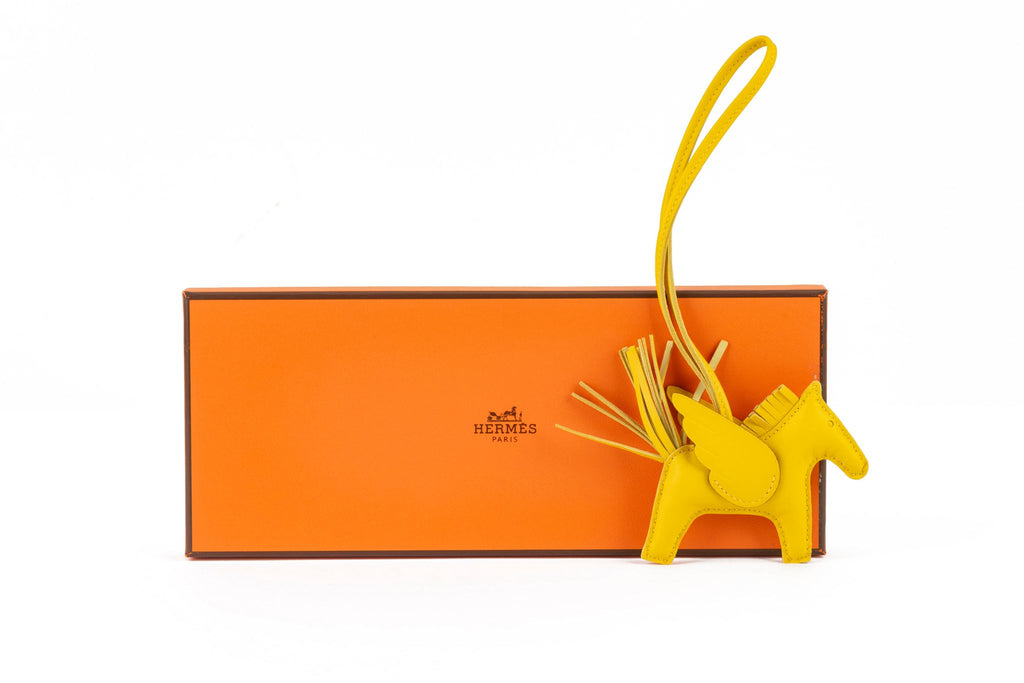 Hermès NIB Pegase Jaune Rodeo Charm