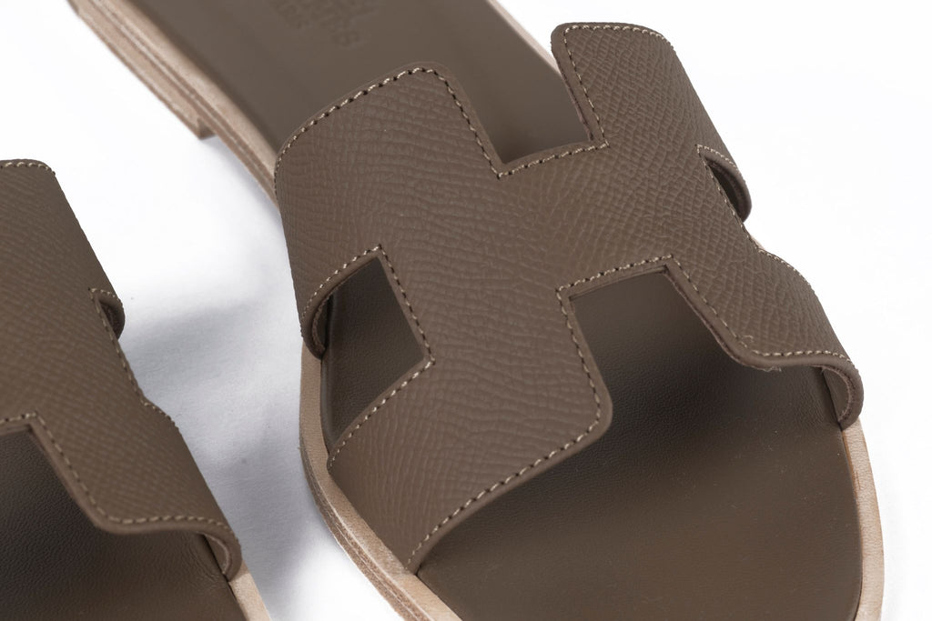 Hermès NIB Oran Sandal Etoupe 37.5