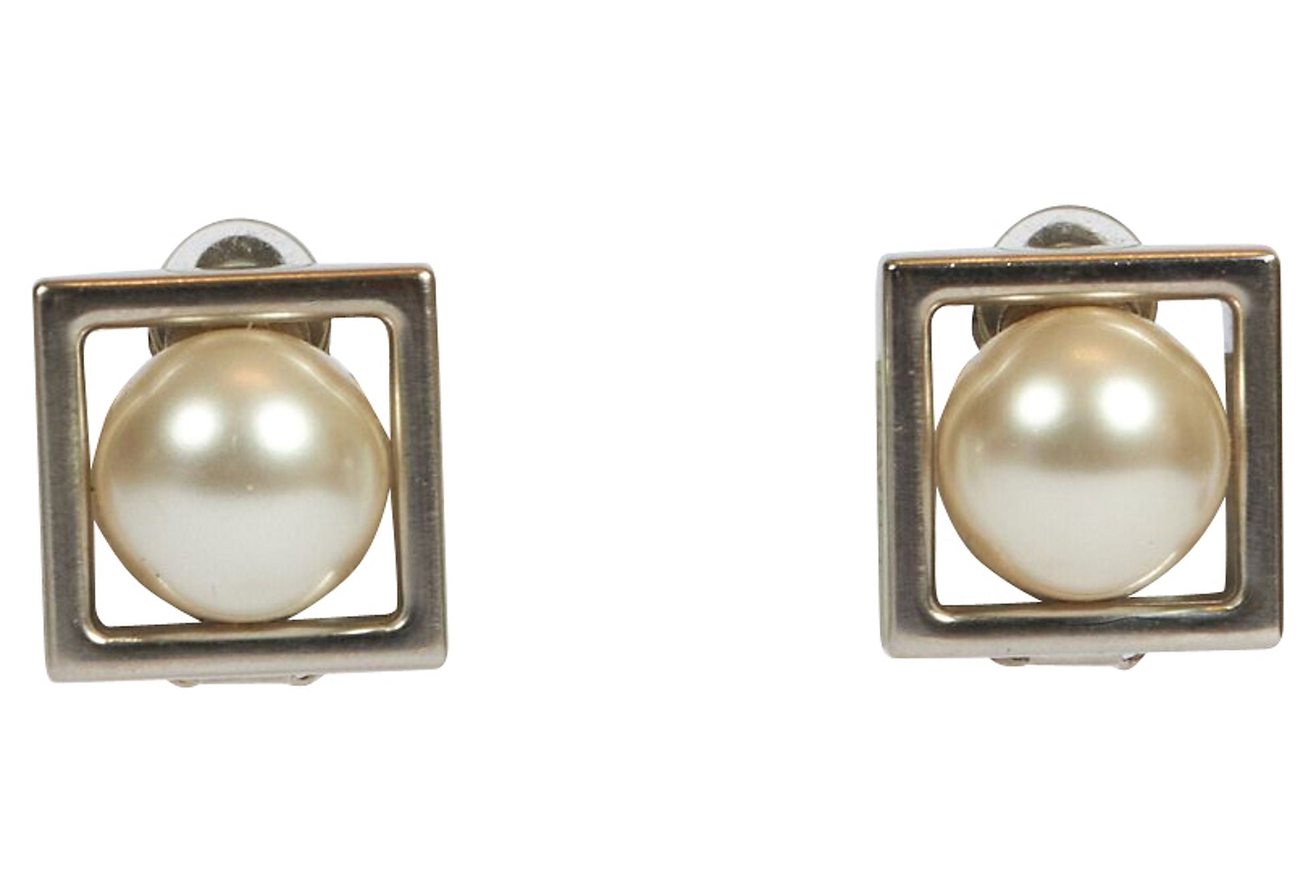 Chanel Silver & Pearl Square Earrings - Vintage Lux