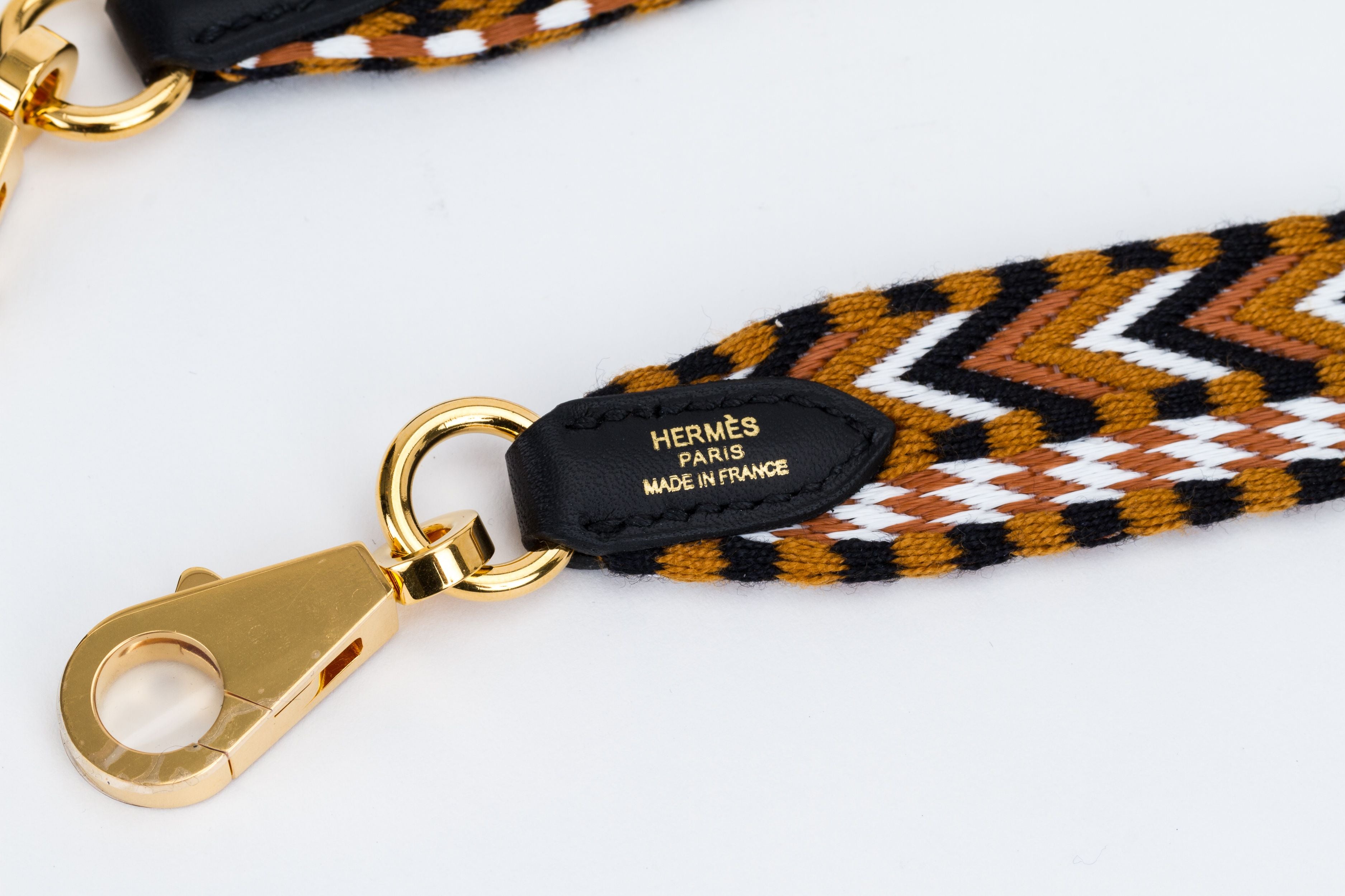 Hermès New Woven 25mm Caramel Black - Vintage Lux