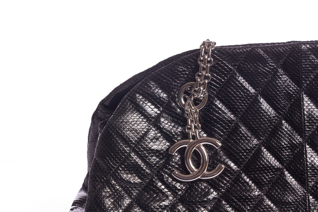 Chanel Rare Black Lizard Shoulder Bag