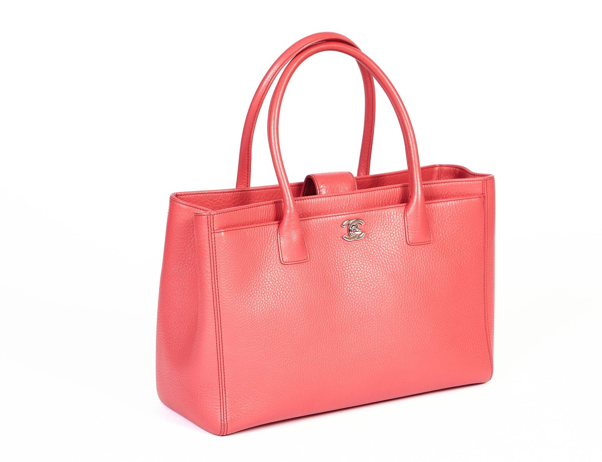 Chanel Oversize Coral Caviar Tote - Vintage Lux