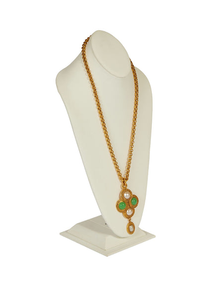Chanel Green Gripoix Pendant Necklace - Vintage Lux