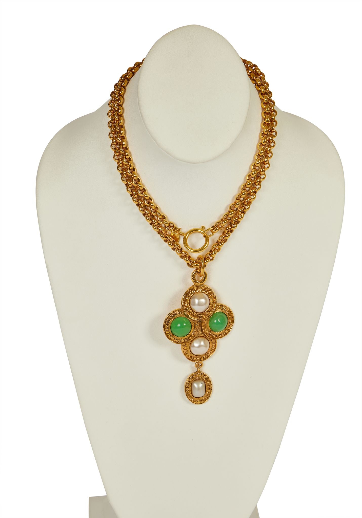 Chanel Green Gripoix Pendant Necklace Vintage Lux