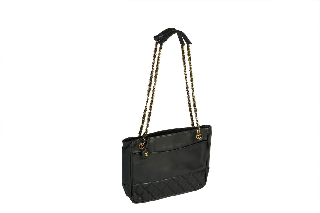 Chanel 80s Black Vintage Shoulder Bag