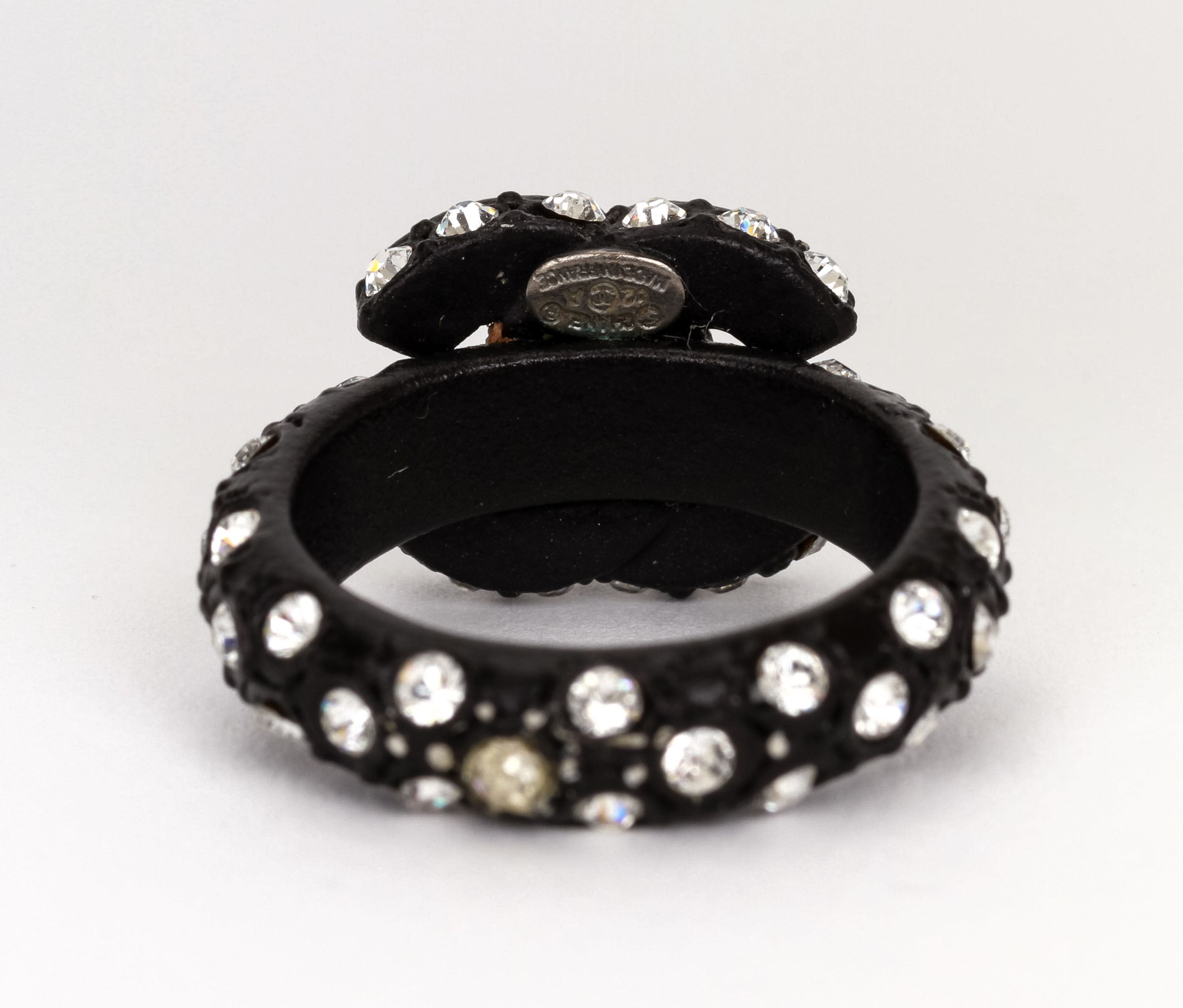 Chanel ring CC black metal rhinestones - Vintage Lux