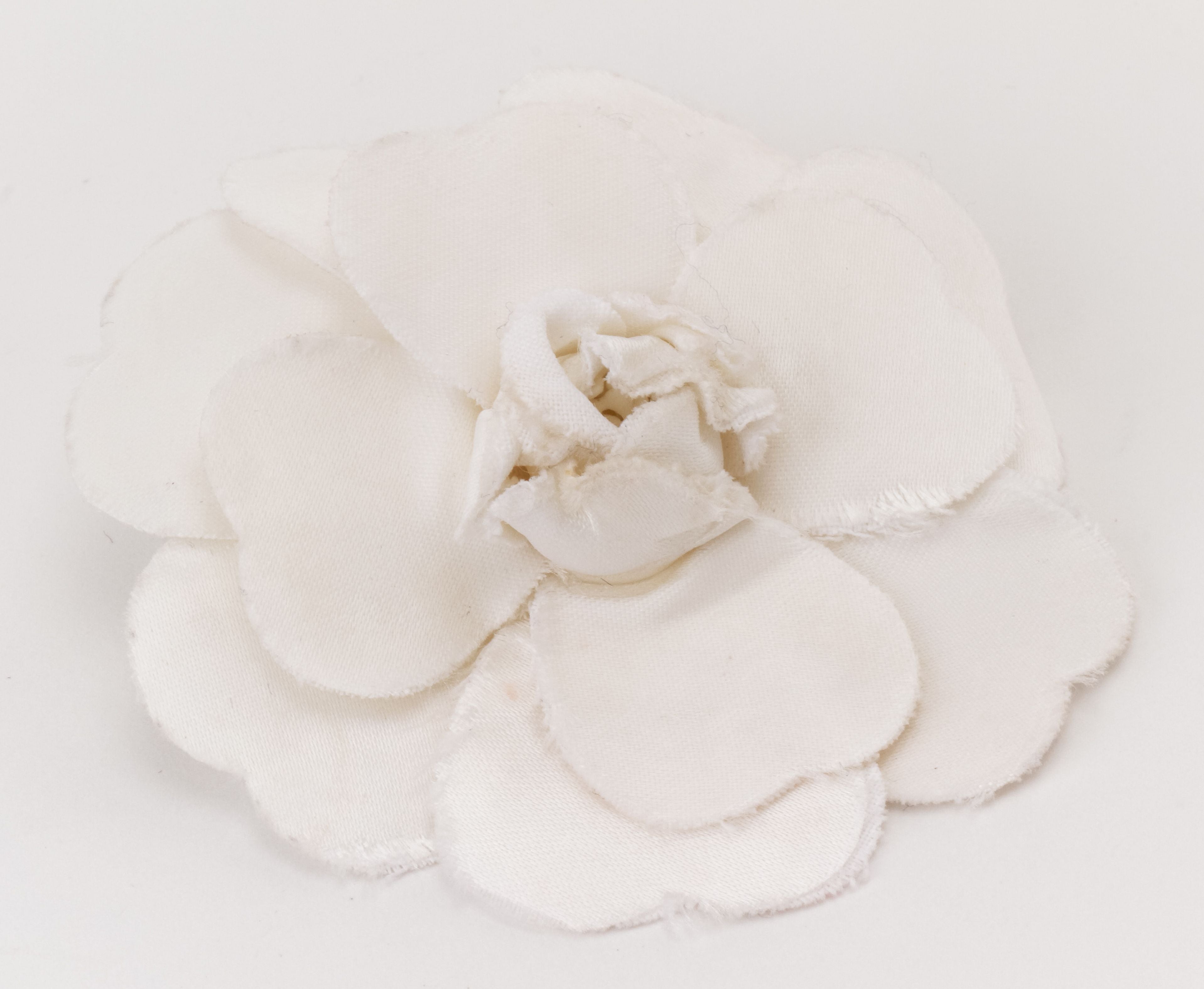 Chanel large white fabric camelia brooch - Vintage Lux
