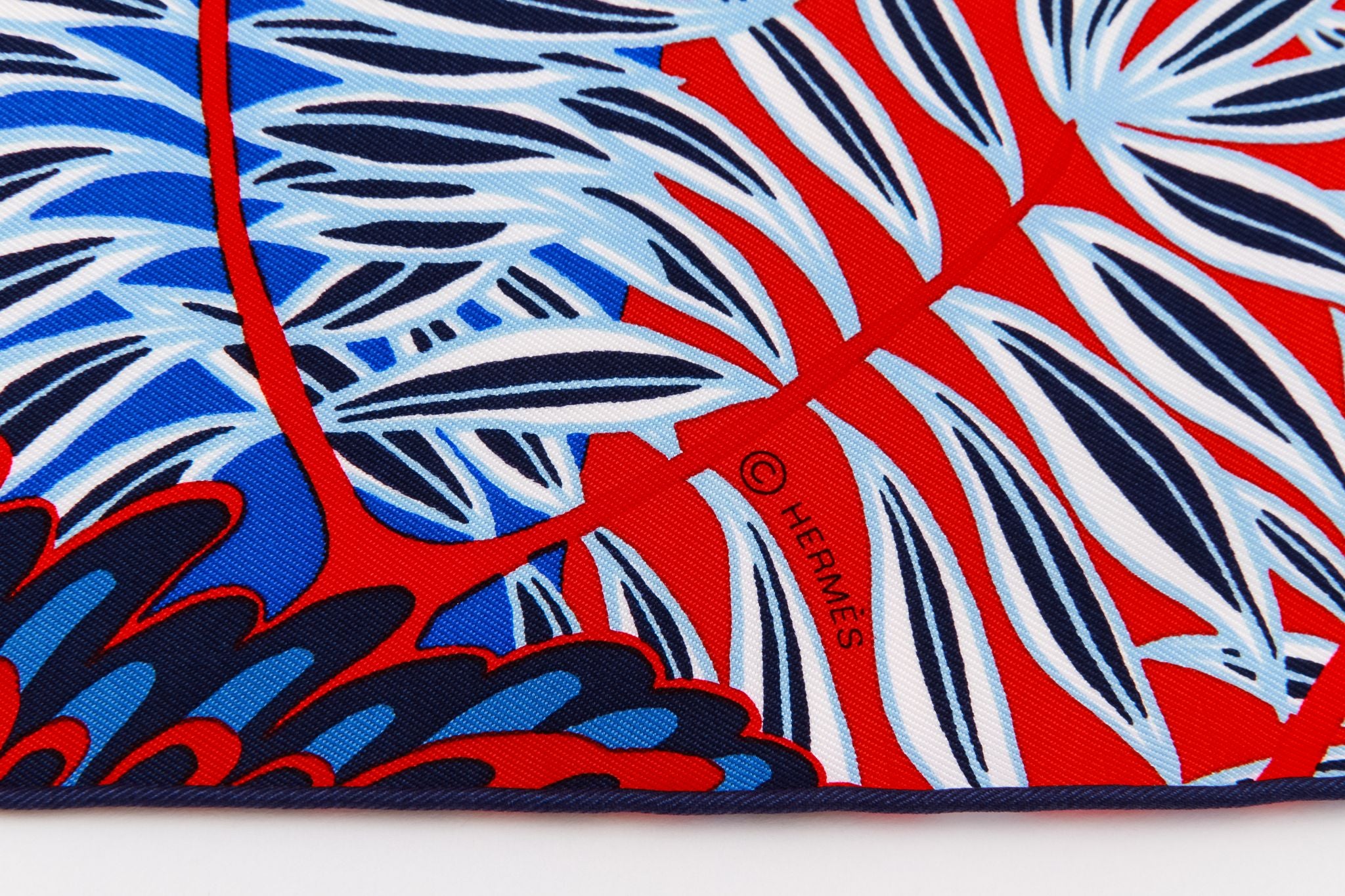 HERMES レッド エスパドリーユ イルカ刺繍 HERMES レッド HERMES レッド エスパドリーユ イルカ刺繍 HERMES レッド