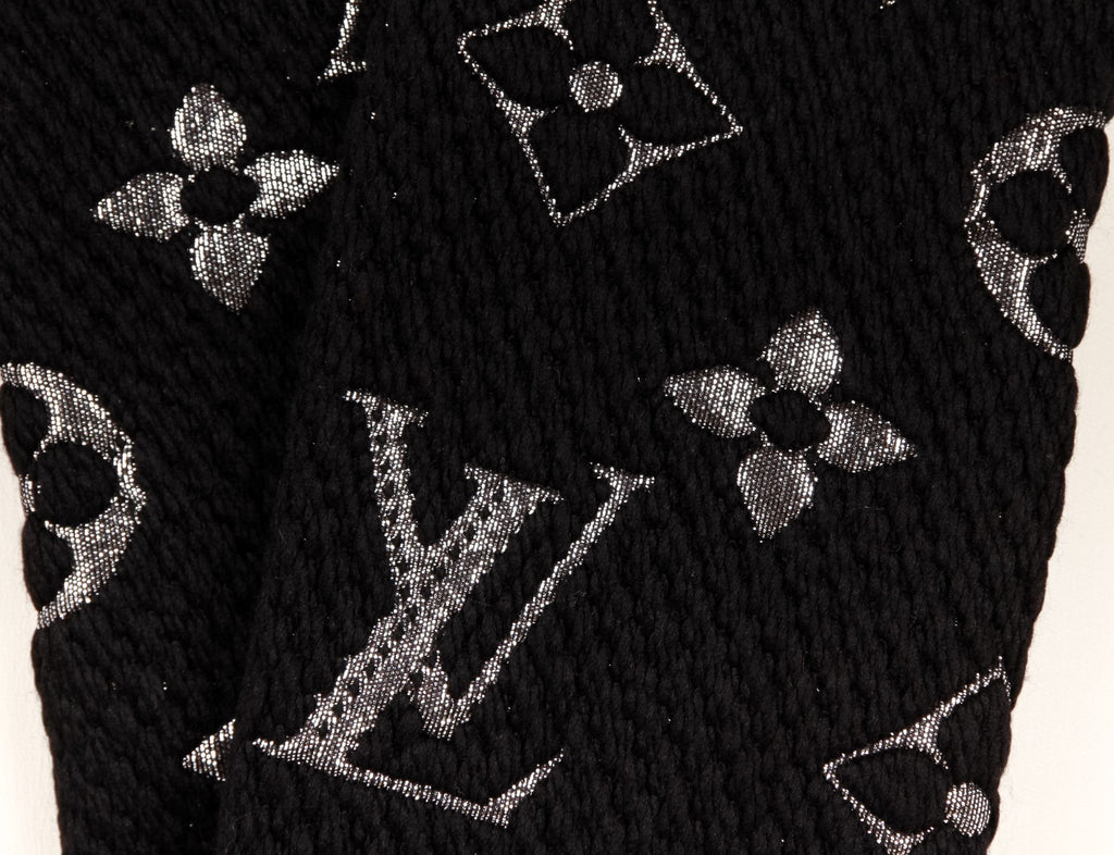 New Vuitton Black Shine Logomania Scarf