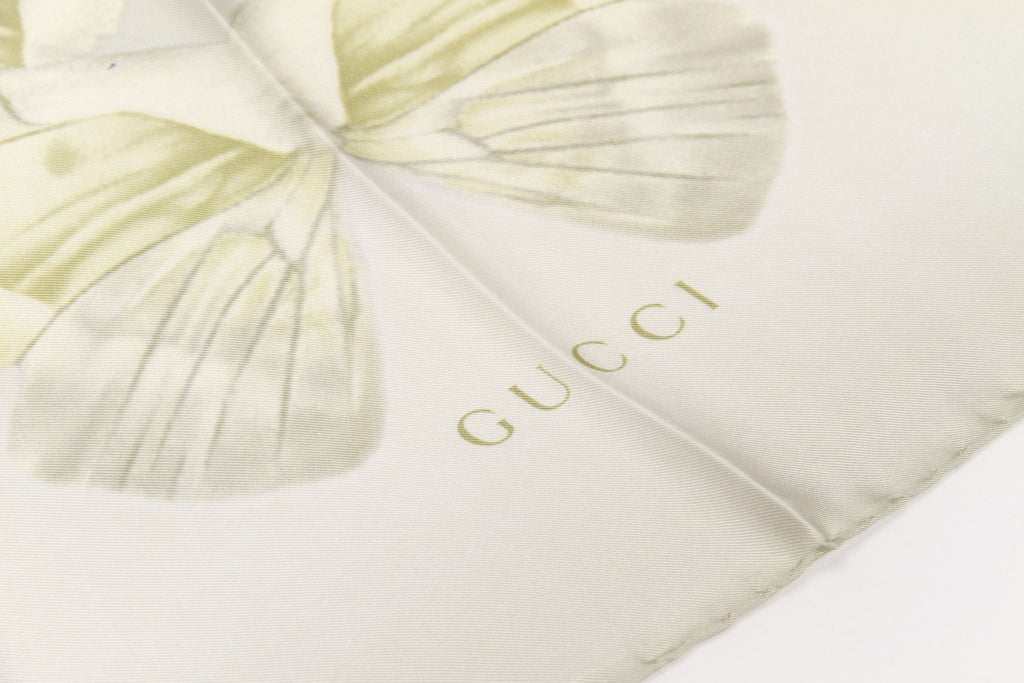 Gucci new green butterflies silk scarf