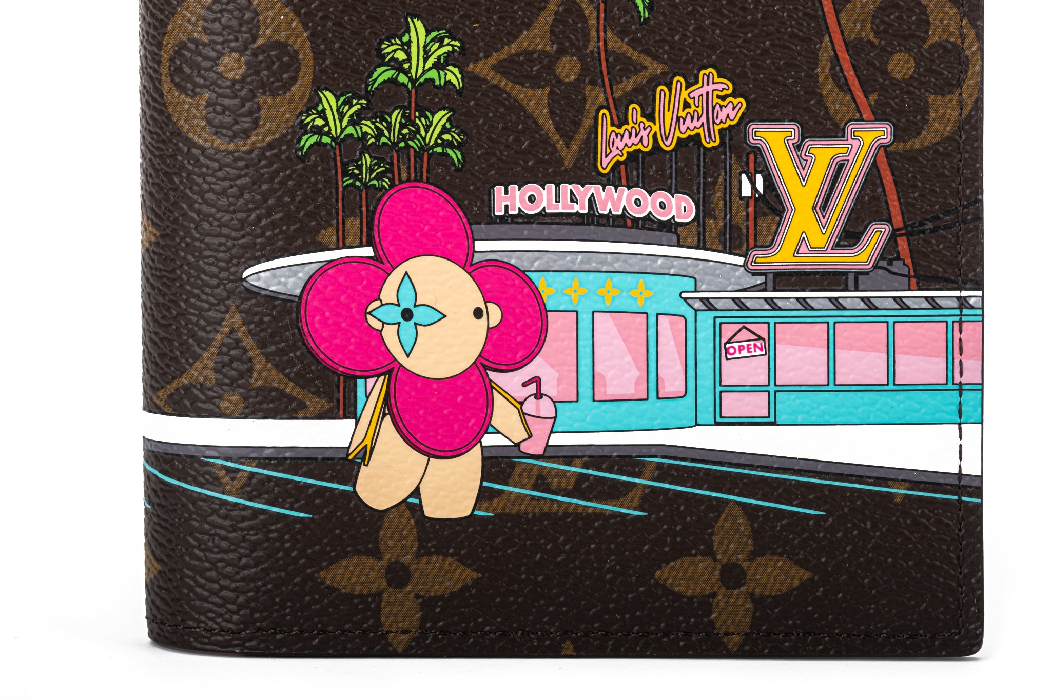 Louis Vuitton Passport Cover Hollywood