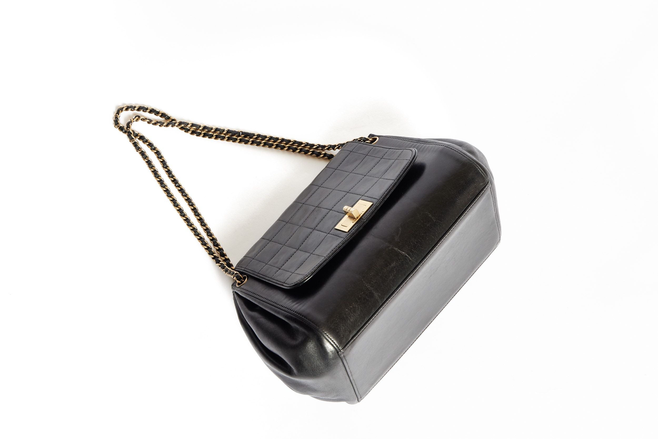 Chanel Black Vinyl Small Lipstick Ligne Accordion Bag – V & G Luxe