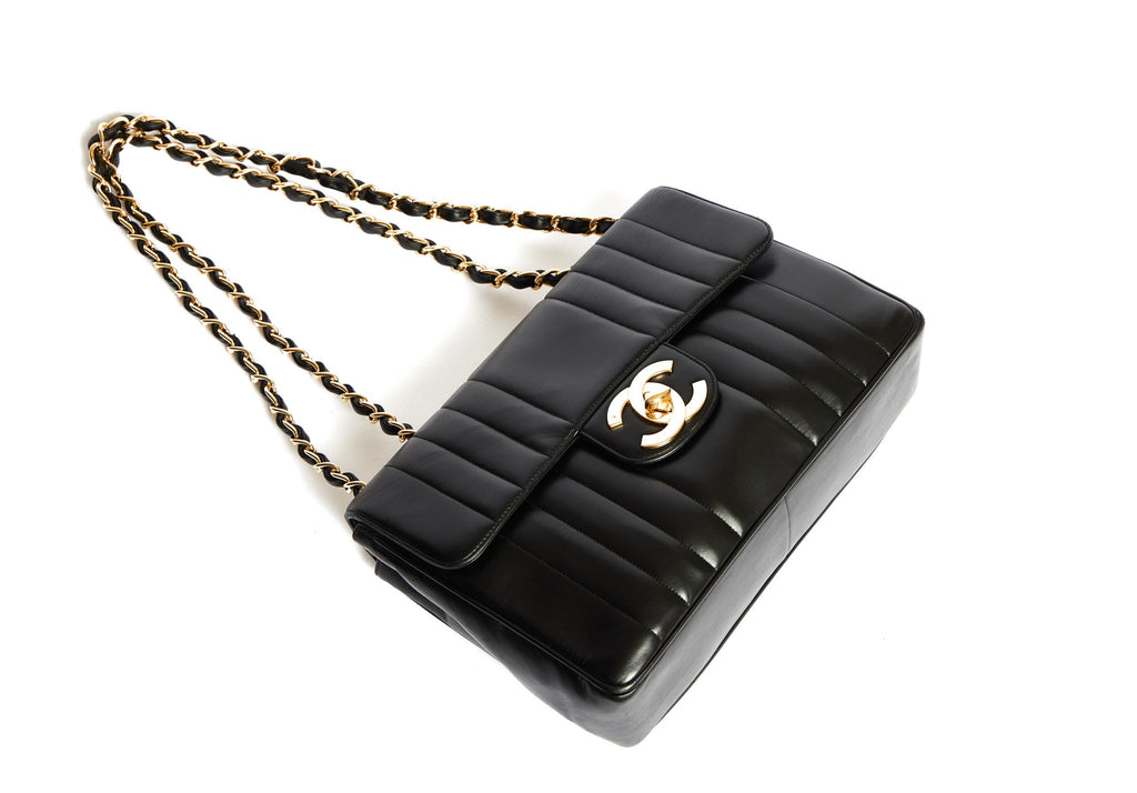 Chanel Jumbo Vintage Vertical Quilted