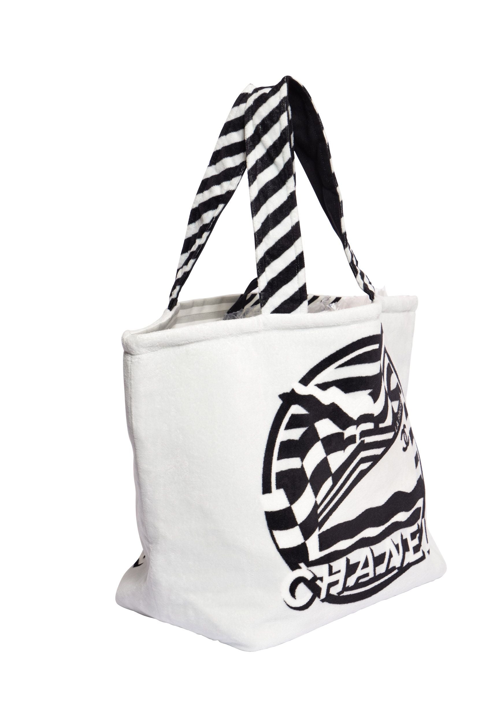 Chanel La Pausa Tote Purse Bag Canvas 2019 Cruise Collection Pink Black &  White 