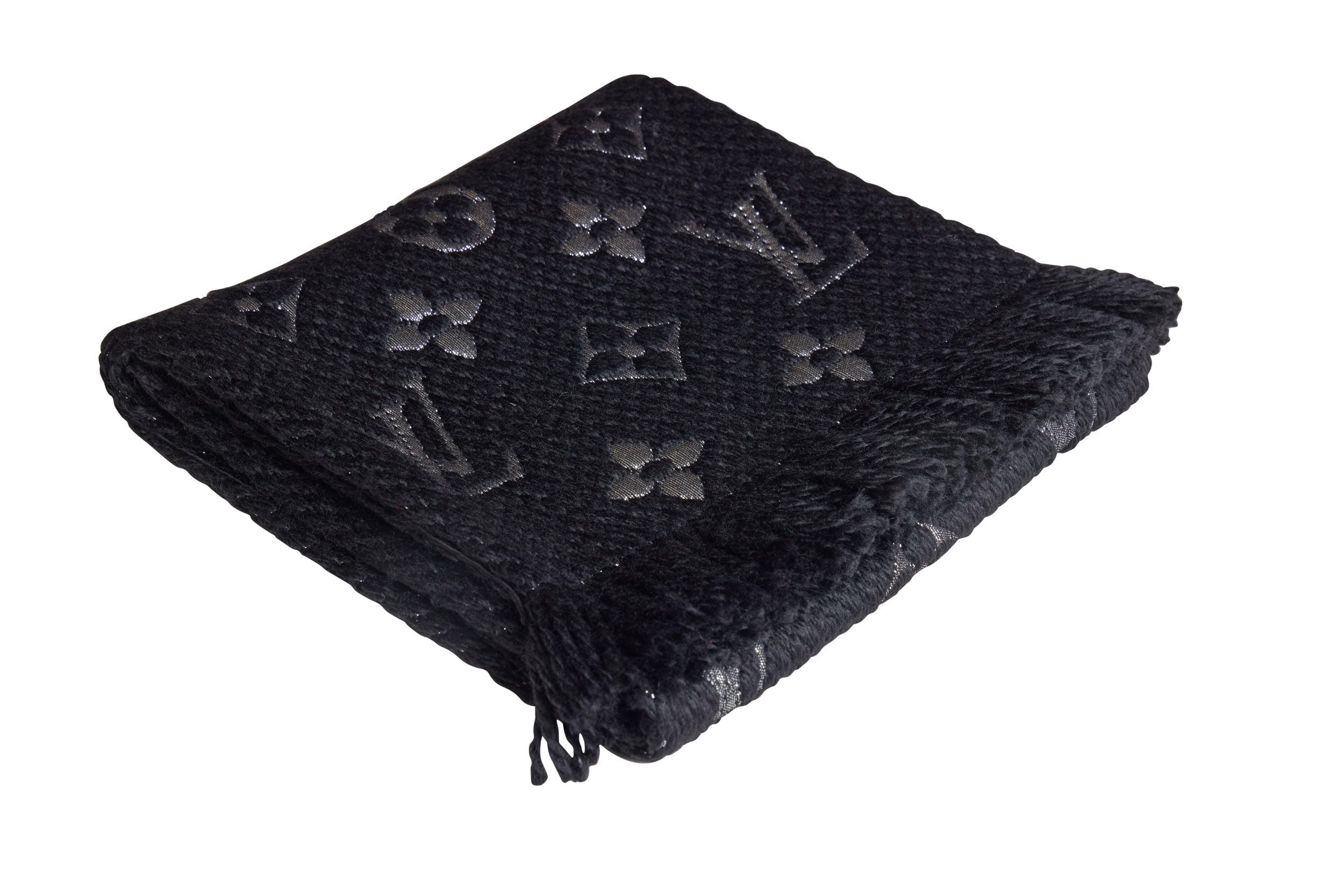vuitton black scarf