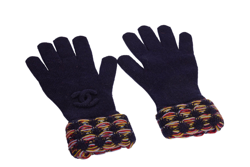 Chanel New Cashmere Gloves 7-8 Size