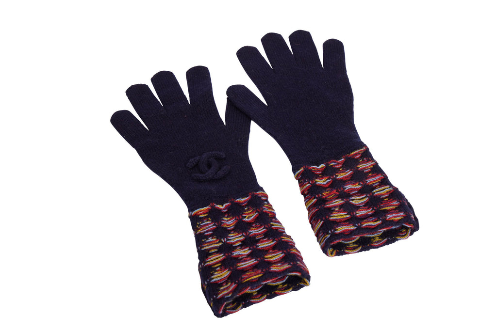 Chanel New Cashmere Gloves 7-8 Size