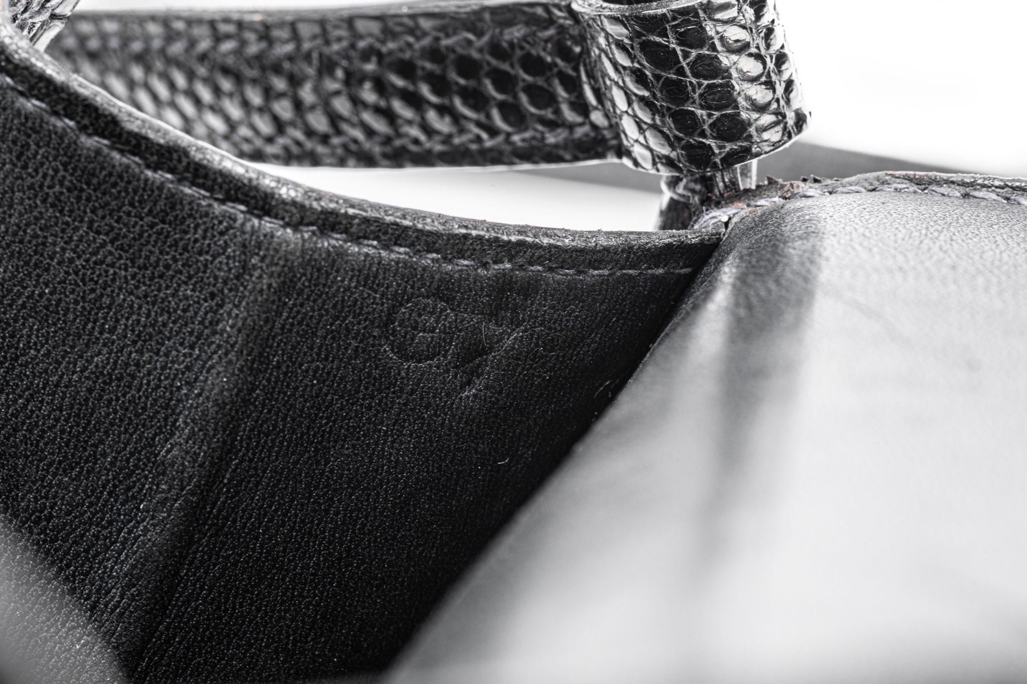 Hermès Vintage - Clemence Atlas 42 - Black - Leather Handbag - Avvenice