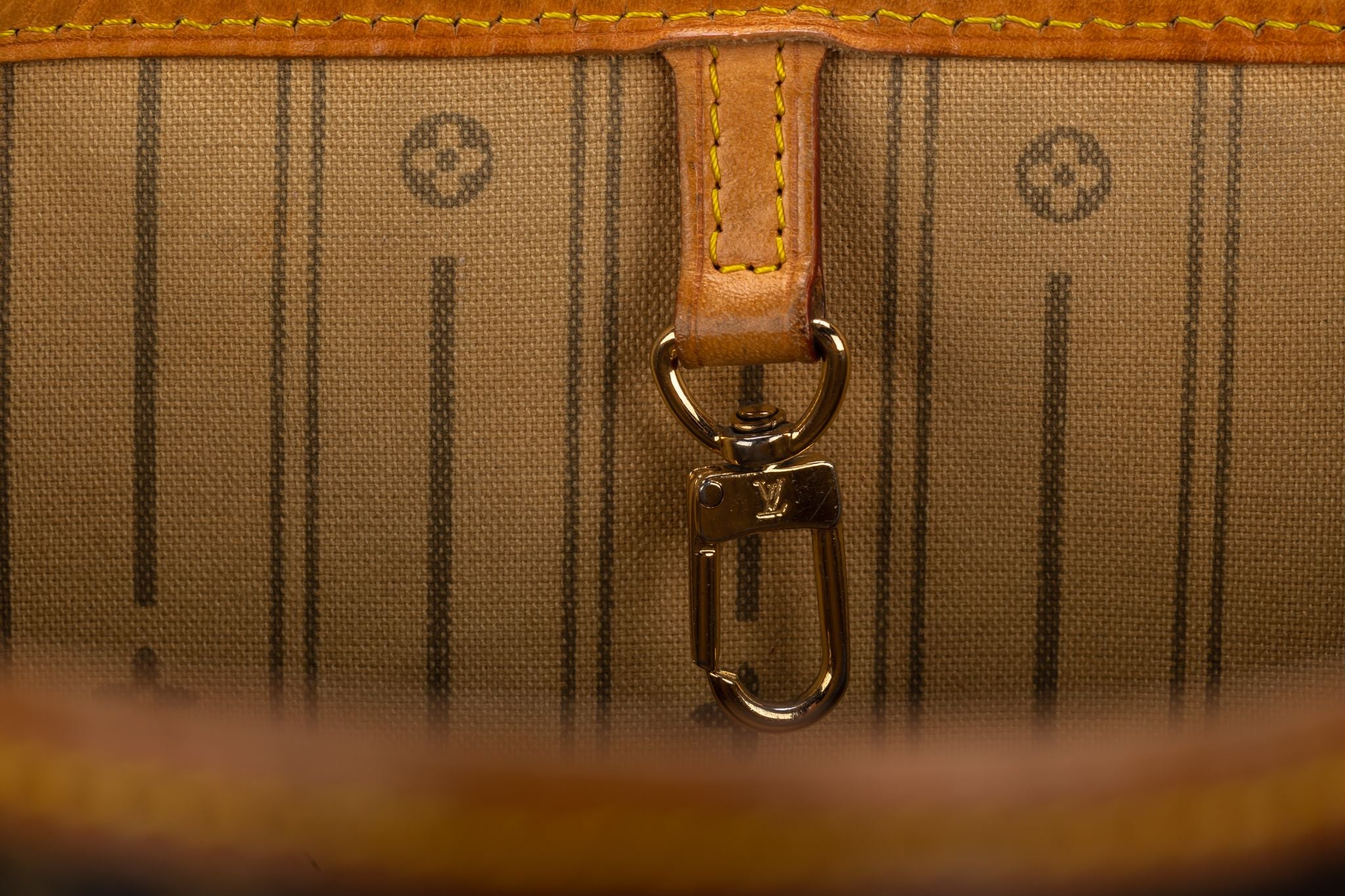 Neverfull preloved best sale
