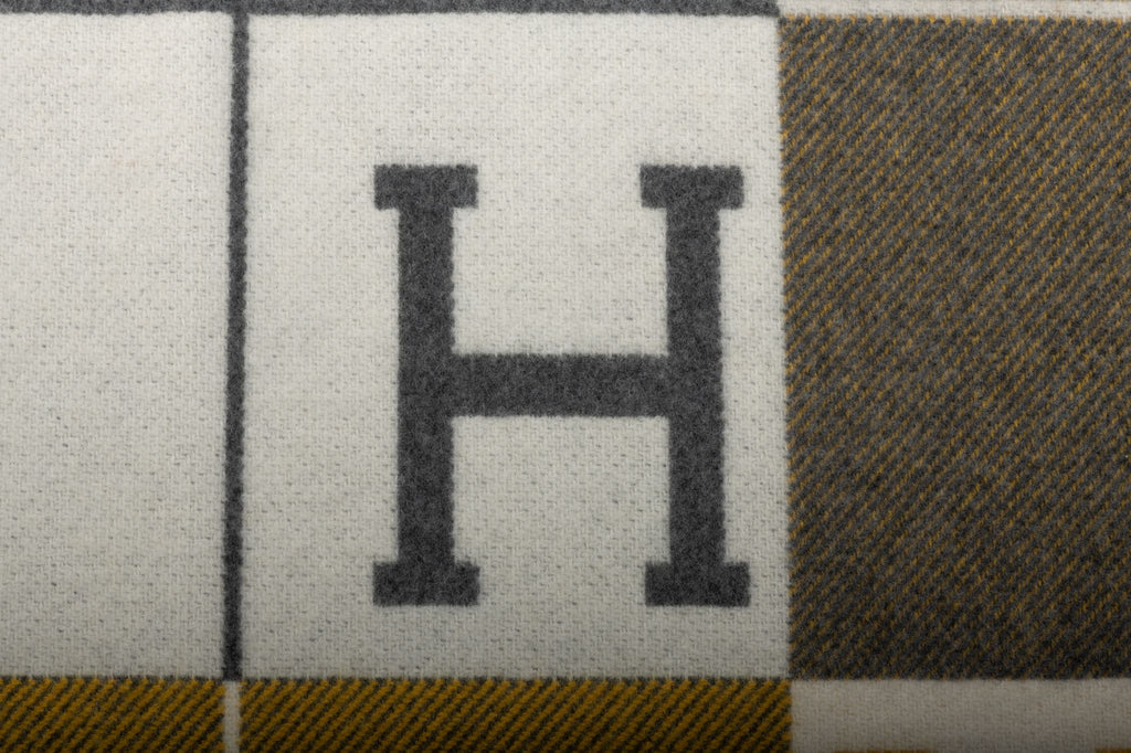 Hermes New  White Grey Avalon Blanket