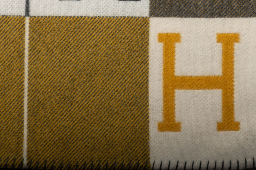 Hermes New  White Grey Avalon Blanket