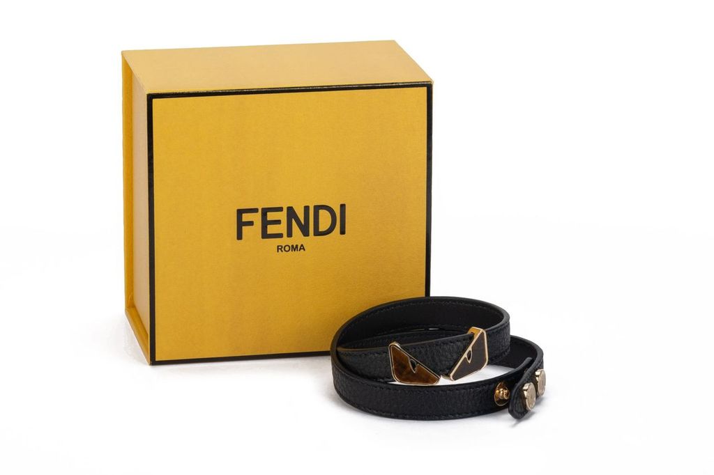 Fendi Yellow Gold Tone Monster Eye Faux Pearl 2 in 1 Ring – THE CLOSET