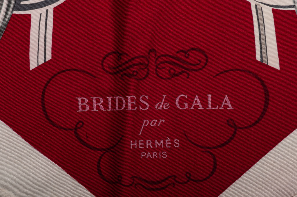 Hermes Triangle Brides de Gala Scarf