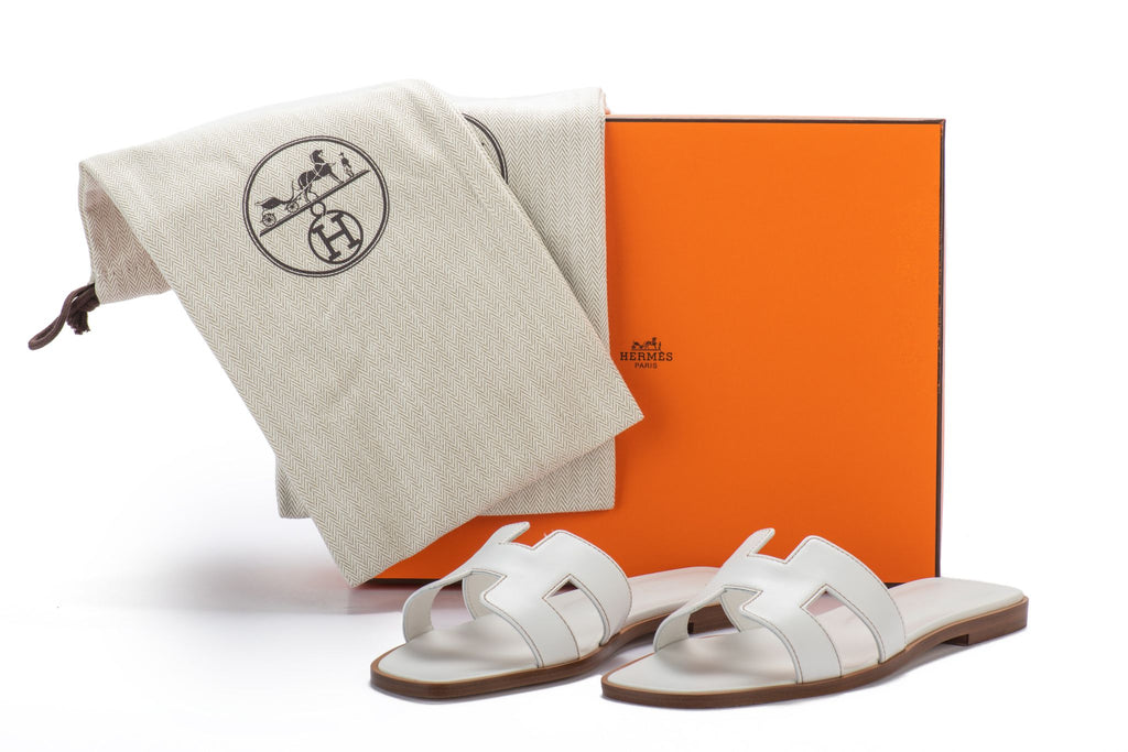 Hermes BNIB White Calfskin Oran Sandals