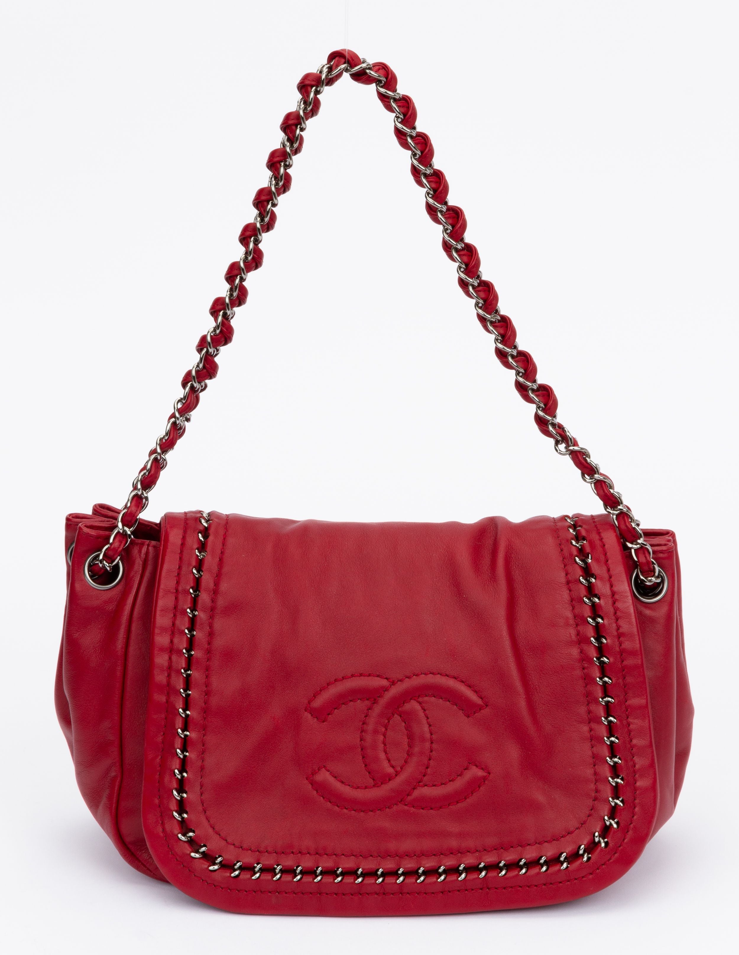 Vintage CHANEL cherry red caviar leather quilted shoulder bag