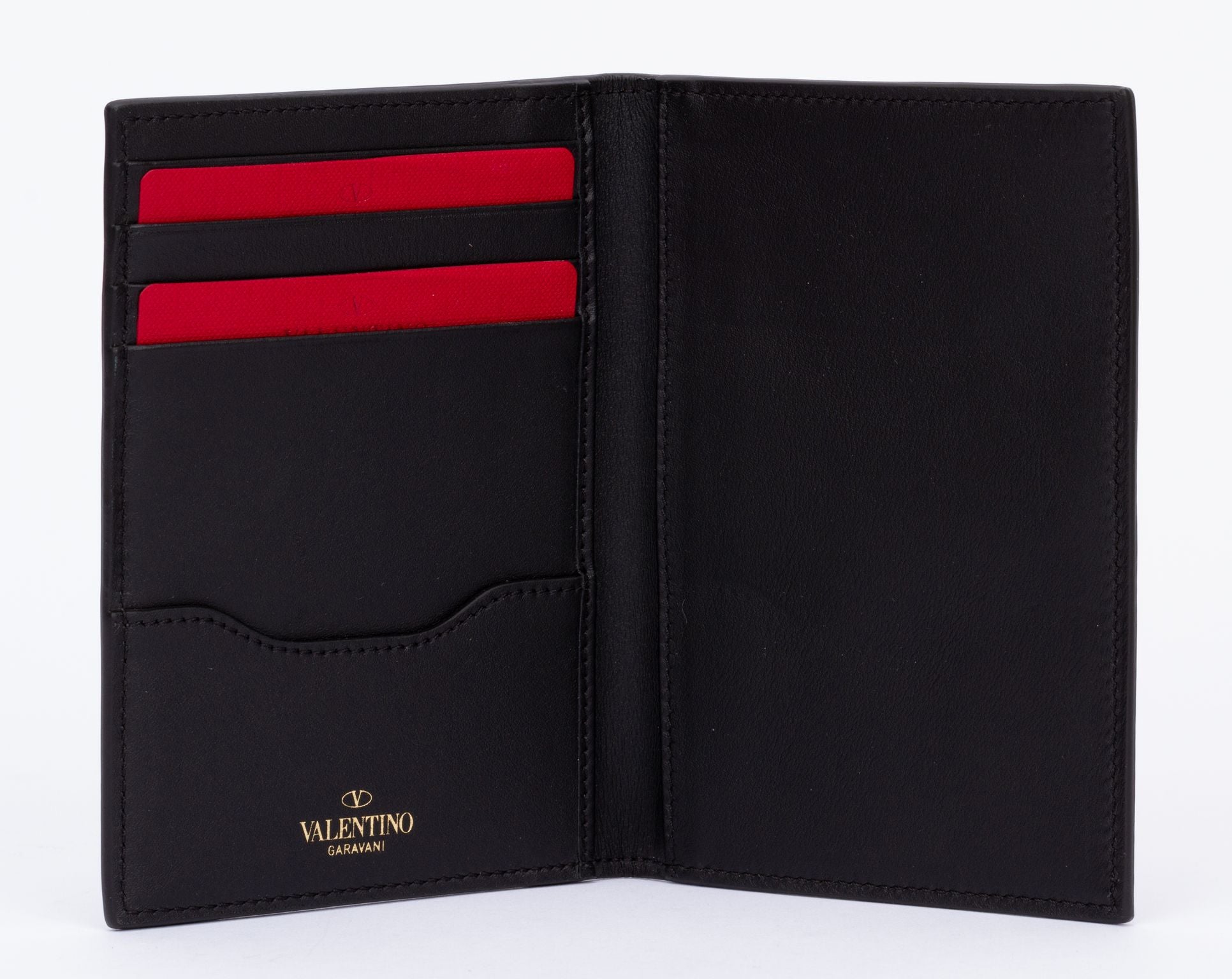 Valentino Passport Cover Black - Vintage Lux