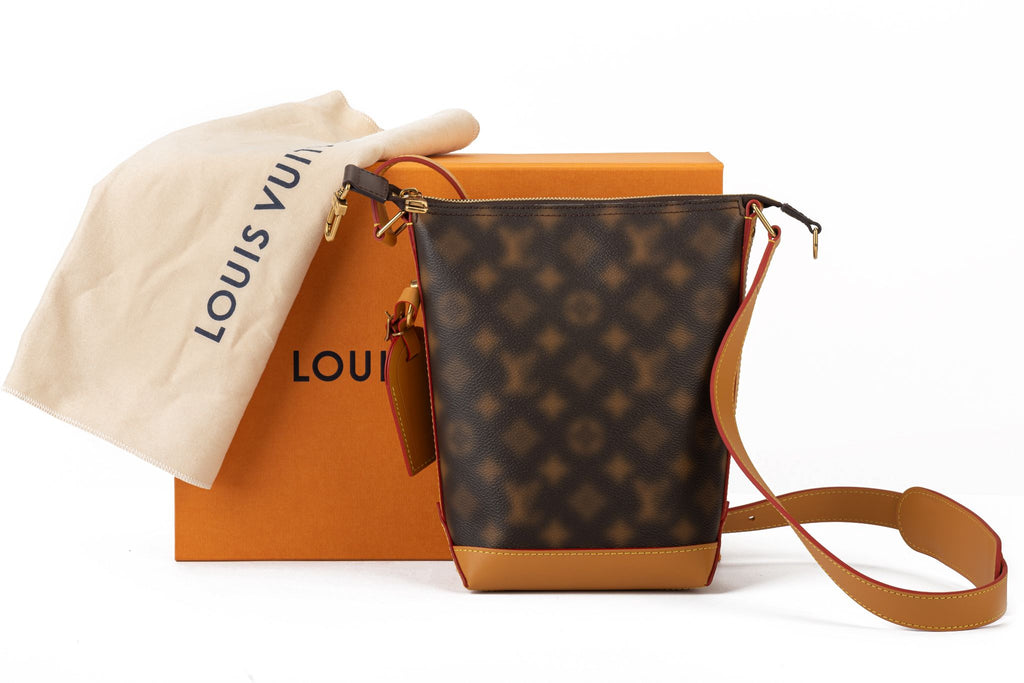 Vuitton BNIB Homme Defileâ™ Hobo Cruiser