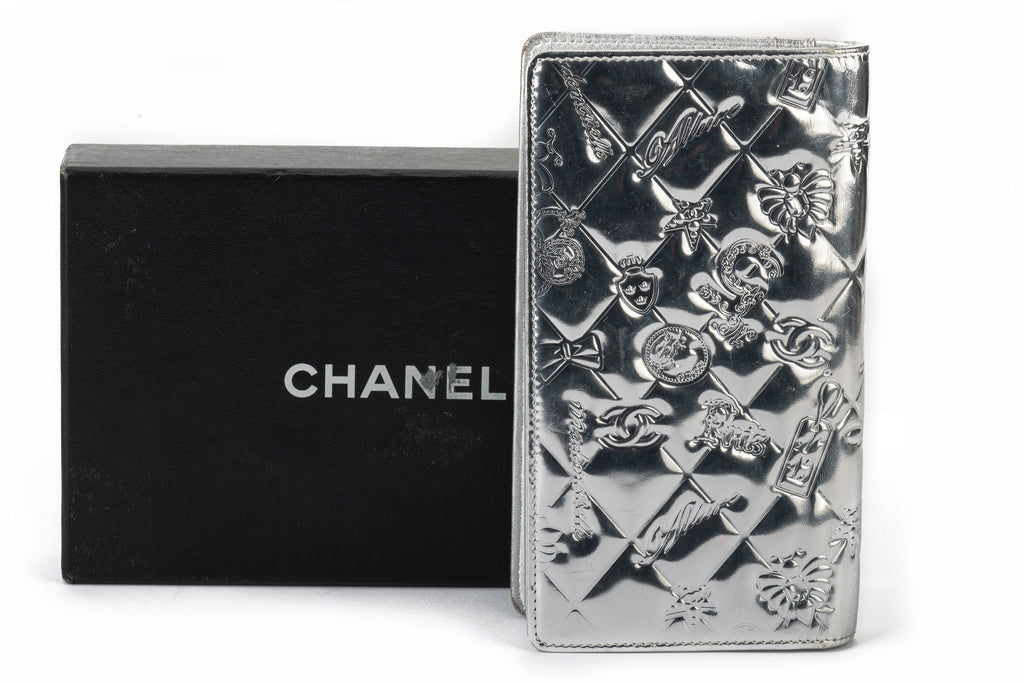 Chanel Preloved Silver Symbols Wallet