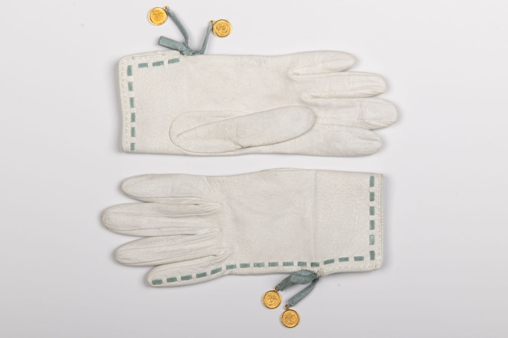 Hermes Vintage White Ladies Gloves