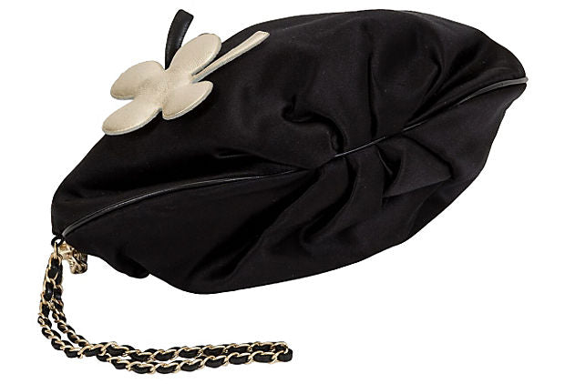 Silk clutch bag Chanel Gold in Silk - 28641173