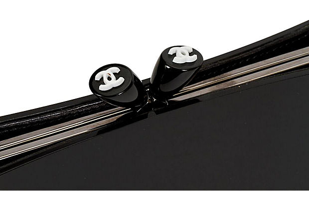 Chanel CC Kiss Lock Clutch - Black Clutches, Handbags - CHA362458