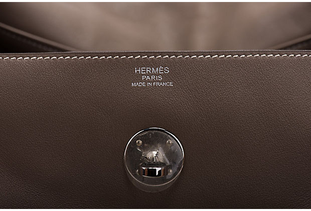 Hermes Lindy bag 26 Etoupe grey Swift leather Silver hardware