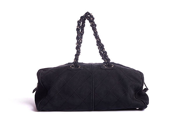 women's chanel black bag