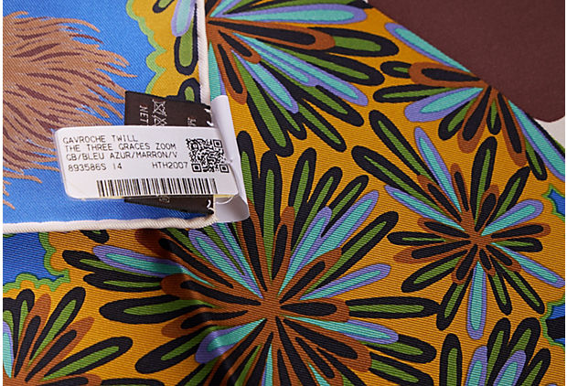 Hermès Blue Silk Giraffe Gavroche Scarf