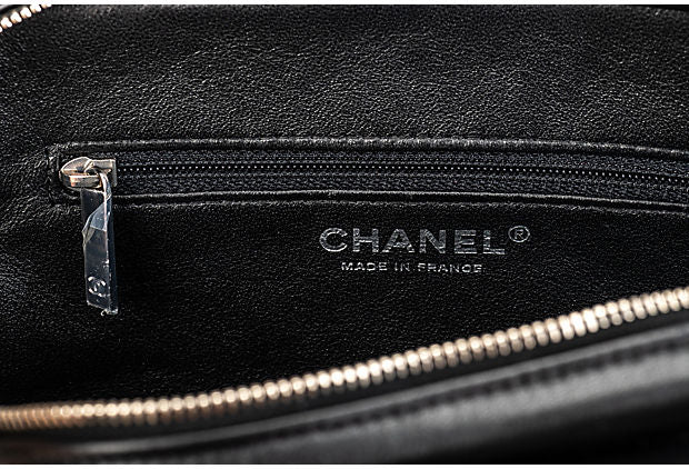 Chanel New Black Tweed Clear Lucite Bag - Vintage Lux